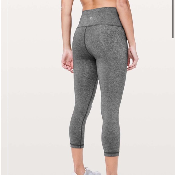 Lululemon Wunder Under Crop High Rise - Picture 6 of 11